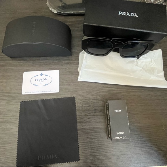 Prada Elegant Black Sunglasses Set - Picture 1 of 11